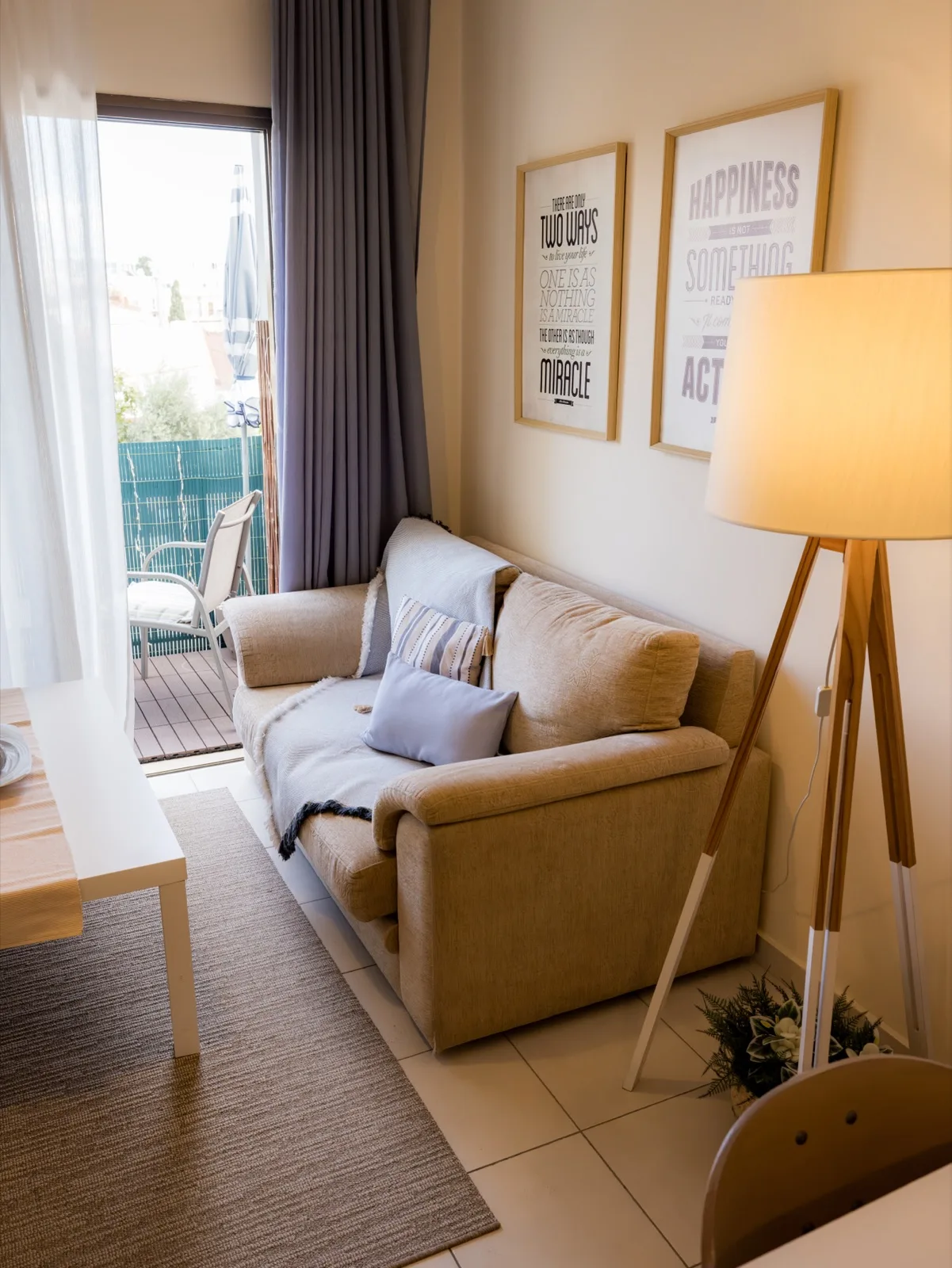 Relax at the apartment after a day at the beach